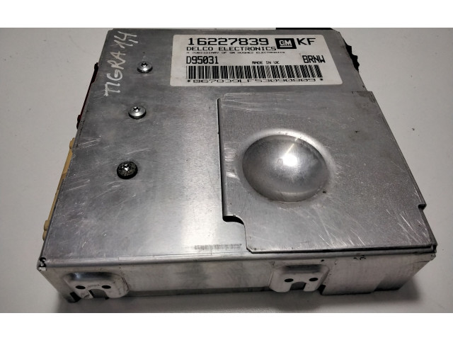 Блок управления двигателя 16227839, D95031   Opel Tigra A