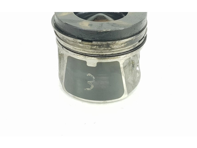 Píst 95517816, 4407965 Opel Vivaro