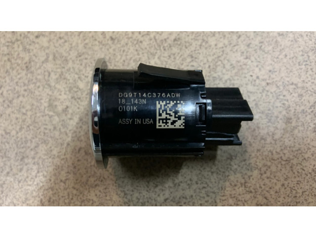 Включатель зажигания и стартера