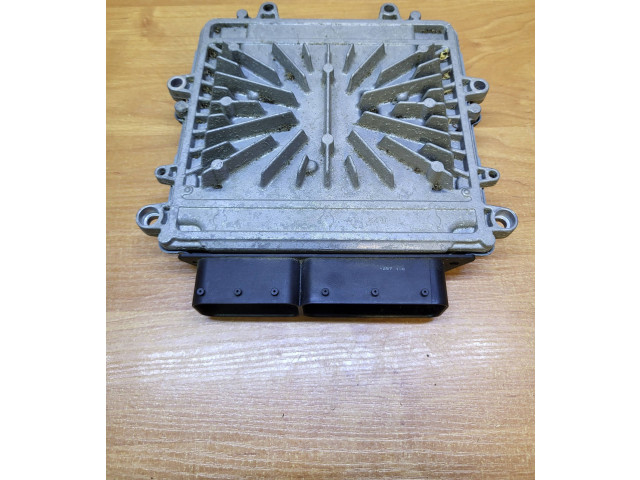 Řídící jednotka 30785100, 0281012765 Volvo S80 2008