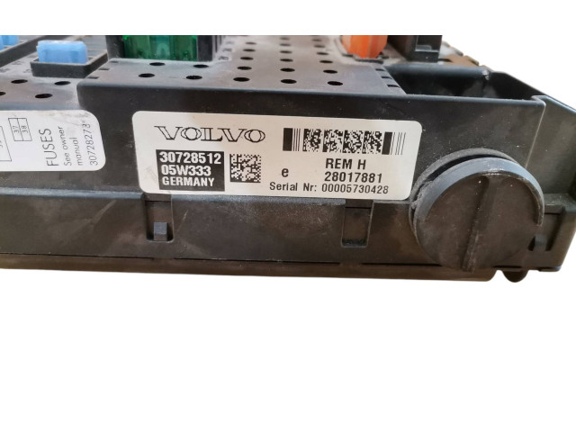 Блок предохранителей 30728512, 28017881   Volvo XC90    