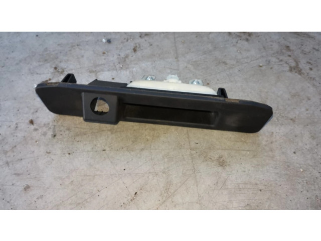 Выключатель открытия задней двери