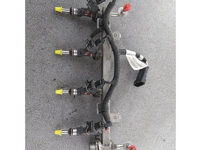 Форсунка 77365392 Alfa Romeo Giulietta для бензинового двигателя 940A2.000 1.4