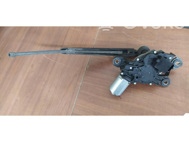 Моторчик заднего дворника 5K6955711B    Volkswagen Touran II