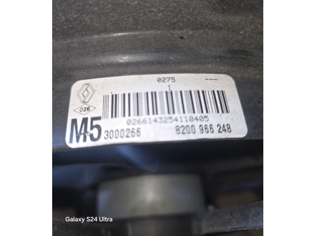 Вентилятор радиатора     8200966248    Renault Clio III 