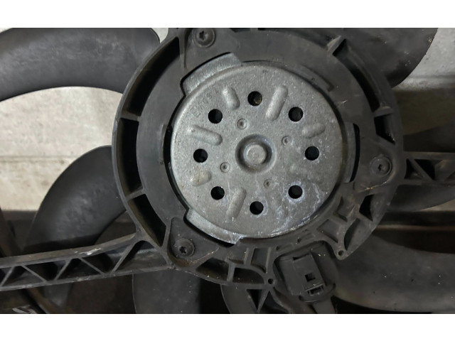 Вентилятор радиатора 8K0121003P Audi Q5 SQ5