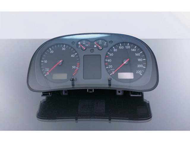 Панель приборов 1J0920805E   Volkswagen Bora       