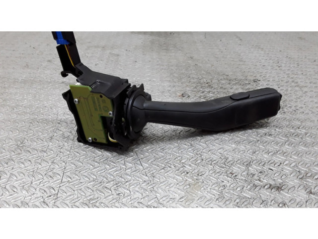 Ручка стеклоочистителей 1K0953519A   Audi A3 S3 8P