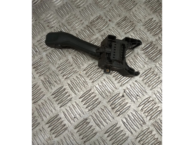 Ручка стеклоочистителей 4B0953503G   Volkswagen PASSAT B5