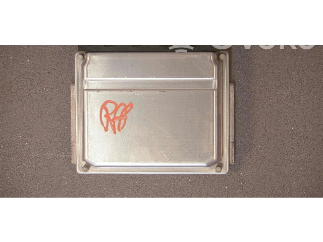 Блок управления двигателя    Volvo V70