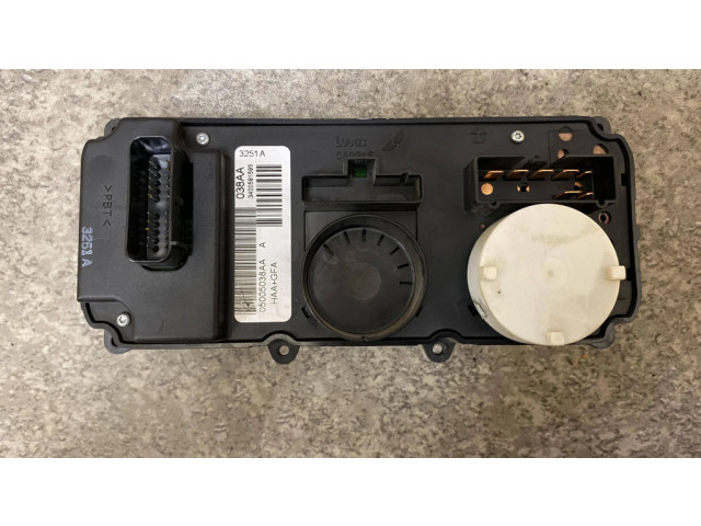 Блок управления климат-контролем 05005038AA, 038AA   Chrysler Voyager