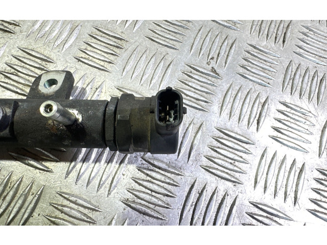 Топливная рампа 55200251, 0445214057 Saab 9-3 Ver2