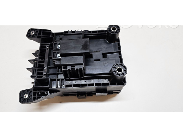 Блок предохранителей  68347002AE   Jeep Grand Cherokee WL    
