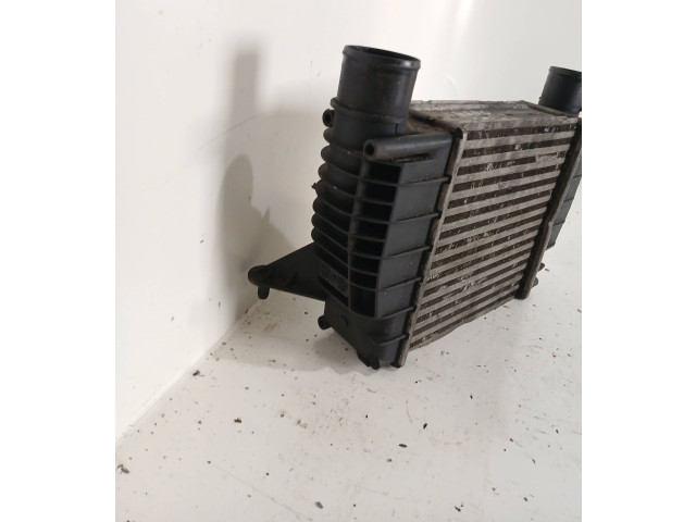 Интеркулер 8200471885, 880590XC Renault Clio II