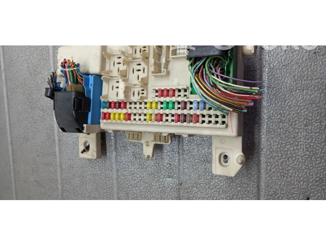 Pojistková skříňka Mazda 3 2005