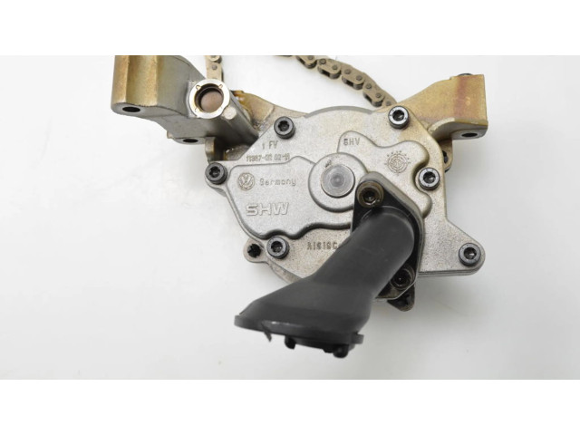 Масляный насос CAVD,CTHD,CNWA,CTKA 03C103669E Volkswagen Golf VI