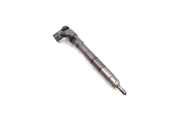 Vstřikovač 04L130277BD, 28565336 Skoda Octavia Mk3 (5E) CXXB
