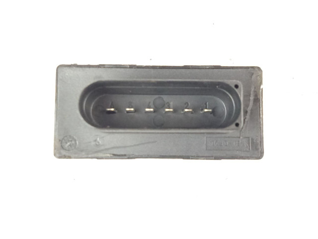 Блок управления 3Q0906121D Volkswagen Caddy