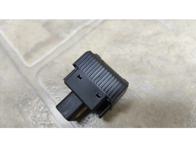 Включатель регулировки высоты фонарей