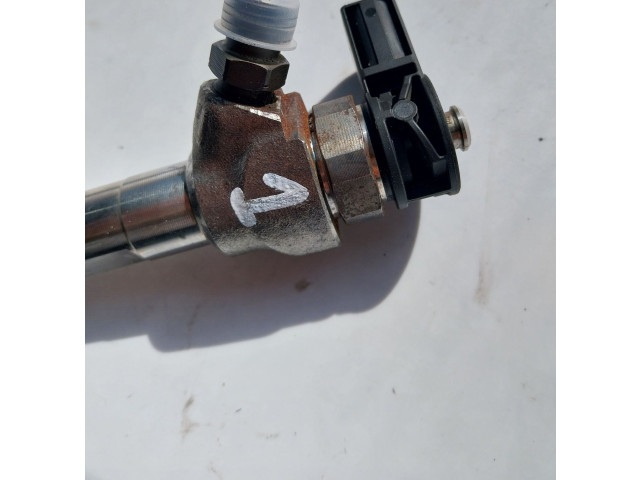 Форсунка 05L130277E, 05L130277E    Skoda Octavia Mk4   