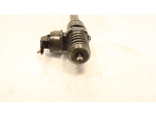 Форсунка 0414720215    Audi A3 S3 8P  BKC 