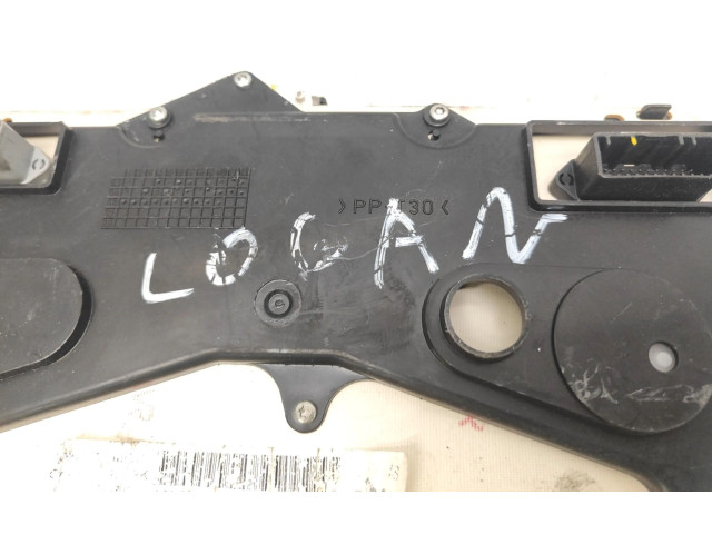 Панель приборов Dacia Logan I