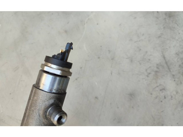 Магистральная трубка топлива