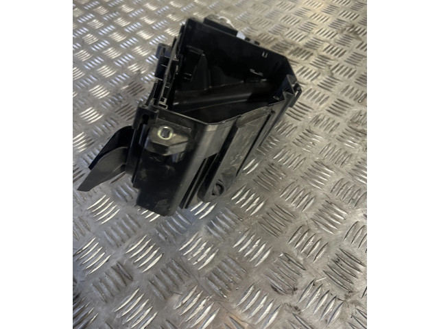 Блок предохранителей  31398000   Volvo XC90    