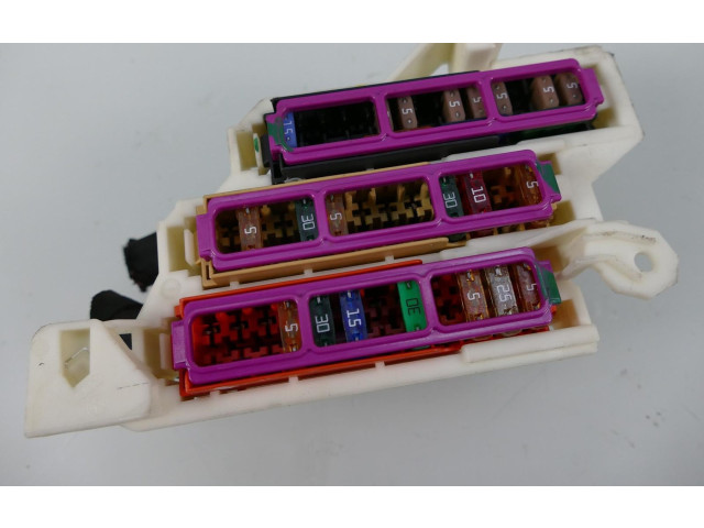 Pojistková skříňka 4F1941824B Audi A6 S6 C7 4G 2013