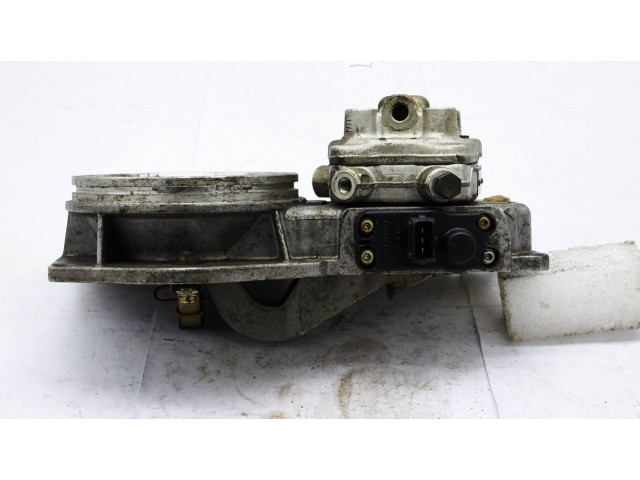 Vstřikovací lišta 0438101005, 0438121011 Volkswagen PASSAT B3