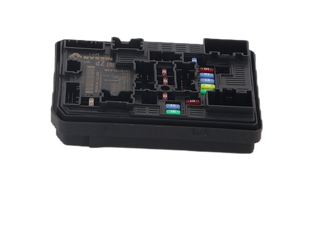 Pojistková skříňka 284B76LA0B Nissan Juke II F16 2022