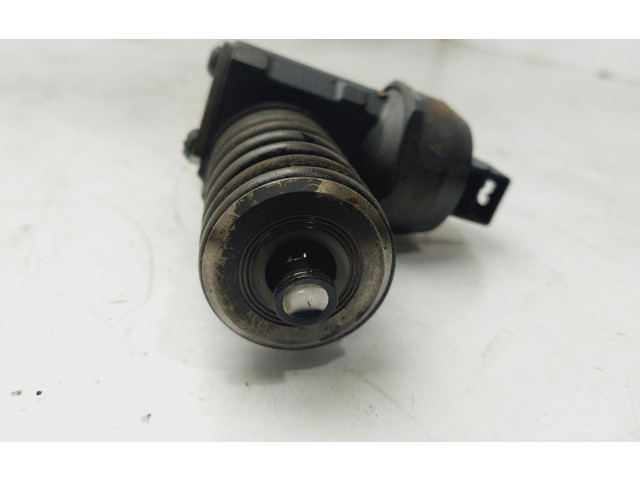 Форсунка 038130073AG    Audi A3 S3 8P   