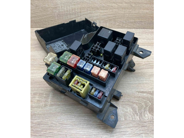 Vstřikovací lišta B11342, 2490 Mazda 626