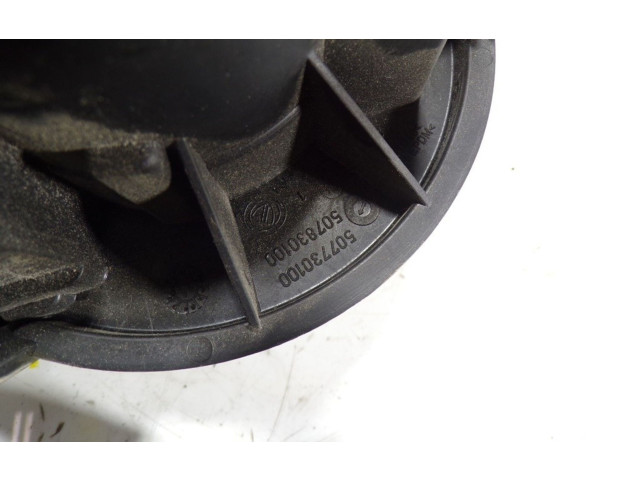 Вентилятор печки    95514201, 507730100   Opel Combo D