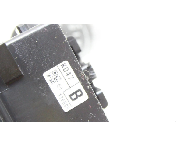 Включатель скорости стеклоочистителей KD4717F899 Mazda 3 II