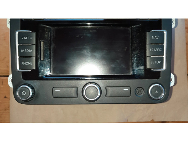 Радио/ проигрыватель CD/DVD / навигация