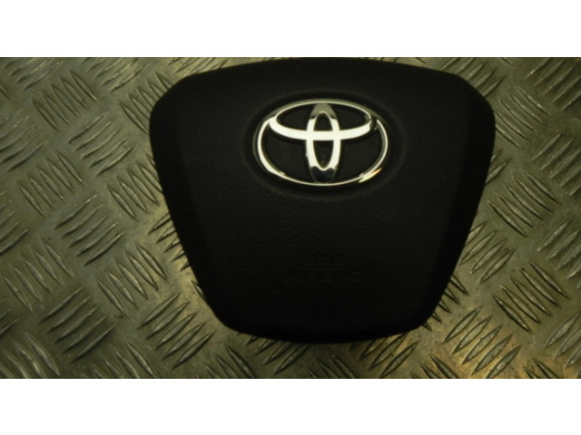 Подушка безопасности водителя 451300F032, M4596   Toyota Avensis T270