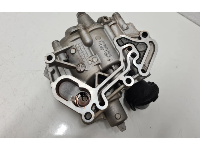 Масляный насос  CZCA 04E115109E  Volkswagen Golf Sportsvan 