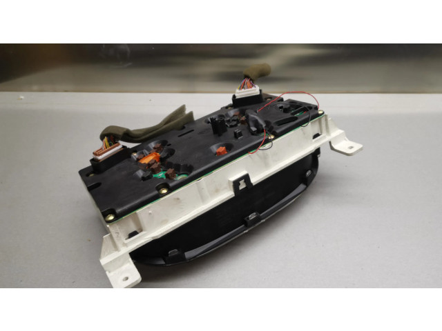 Přístrojová deska Nissan Almera Tino 2001 BU010