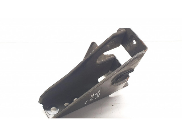 Замок капота двигателя