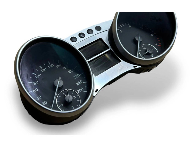 Přístrojová deska Mercedes-Benz R W251 2007 A2515408747, A2514420321