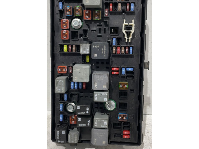   Pojistková skříňka    Chevrolet Cruze 2012