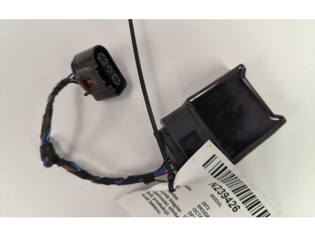 Блок комфорта 6N0973755 Skoda Octavia Mk4