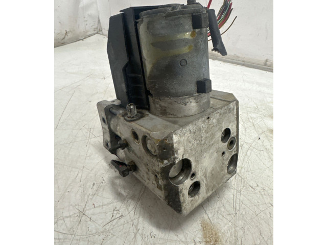 Jednotka ABS    Mrcedes-Benz E W124 1994