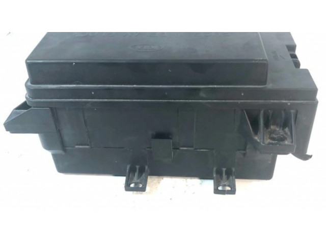 Блок предохранителей  911603E070   KIA Sorento    