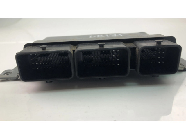 Блок управления двигателя 237102611S Dacia Duster