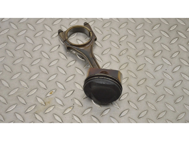  Поршень AUK 06EA  Audi A6 S6 C6 4F  