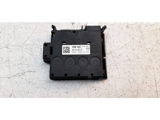 Pojistková skříňka Řídící jednotka BSM 4M0941824AR Audi Q7 4M 2021