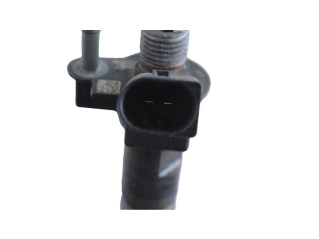 Форсунка 8571565    BMW X3 G01  B57 D30 A 