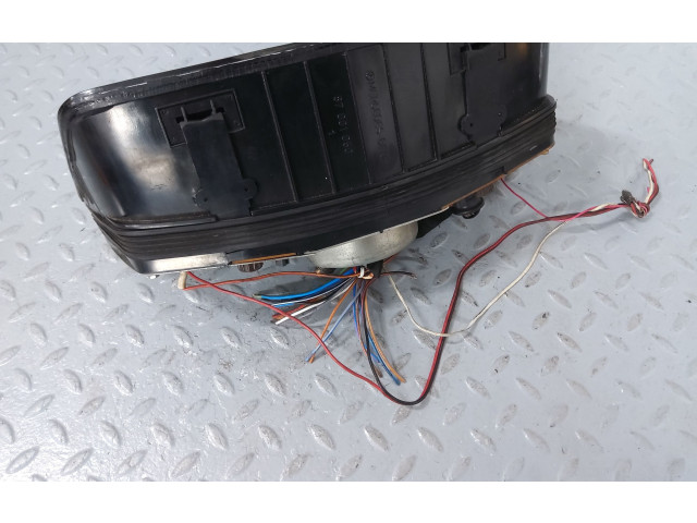 Панель приборов A0095422806, A0105422706   Mercedes-Benz 200 300 W123       